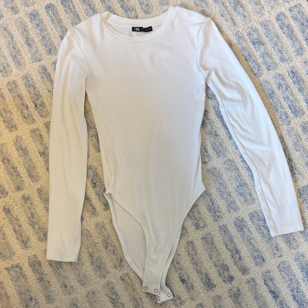 Zara White Long Sleeve Bodysuit